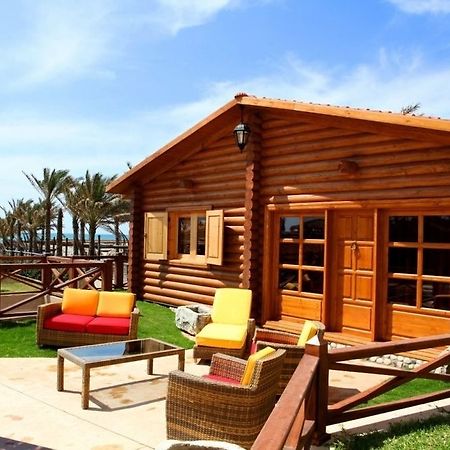 Sawary Beach Hotel Батрун Экстерьер фото