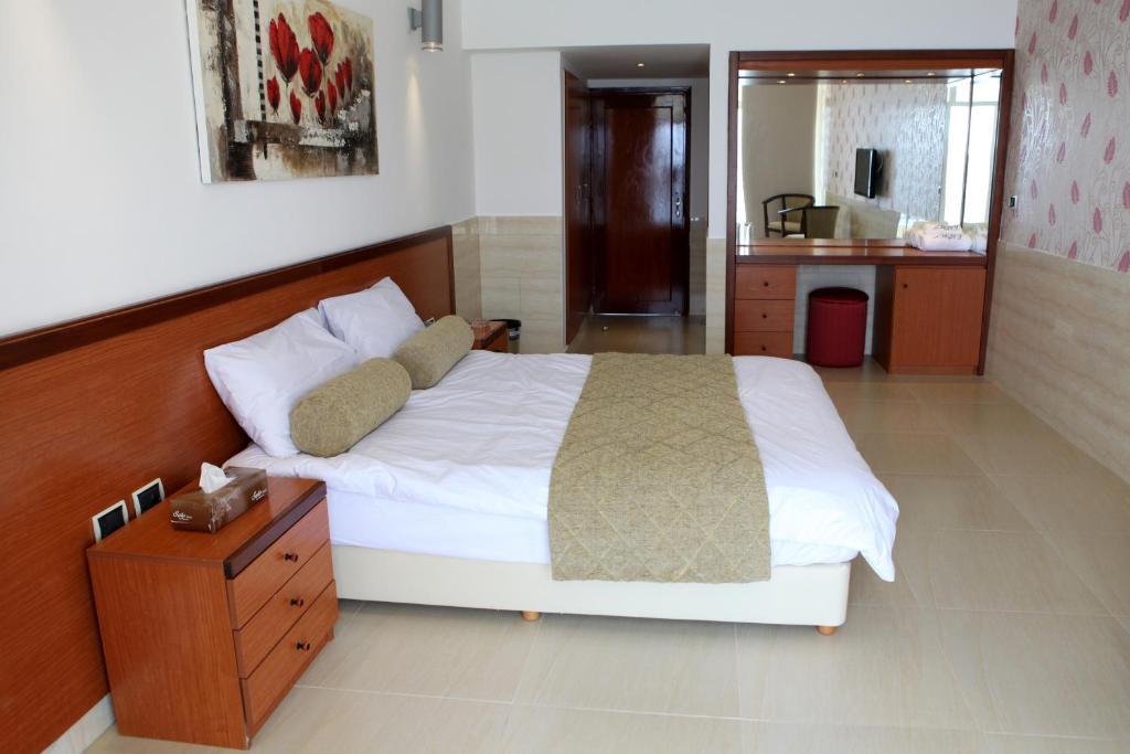 Sawary Beach Hotel Батрун Номер фото