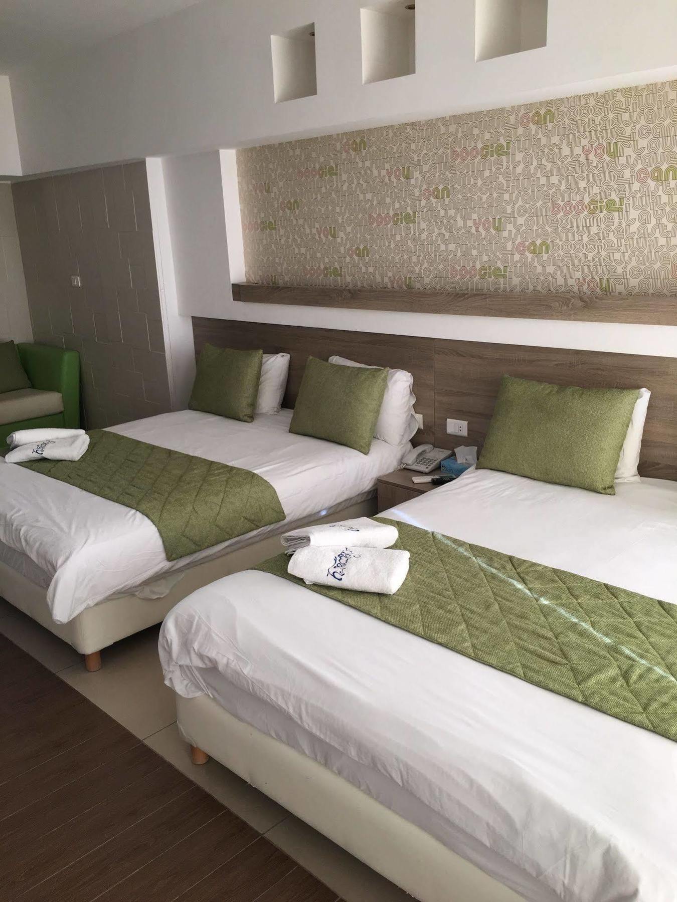 Sawary Beach Hotel Батрун Экстерьер фото