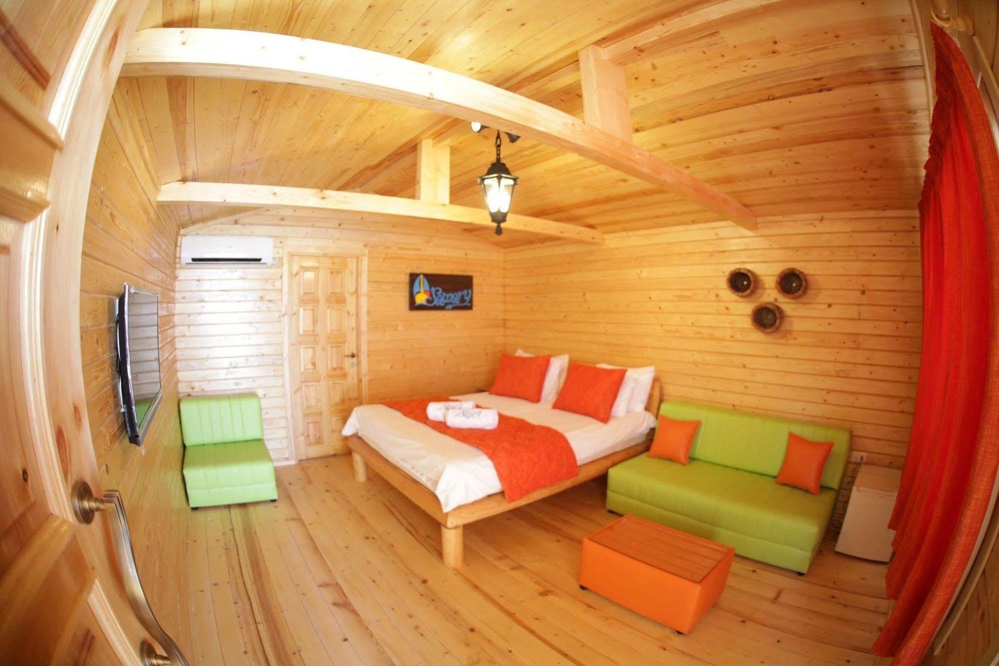 Sawary Beach Hotel Батрун Экстерьер фото